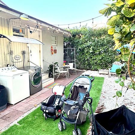 Quiet & Centrally Located House - Private Parking, Laundry And Storage For Luggage Miami Exterior photo