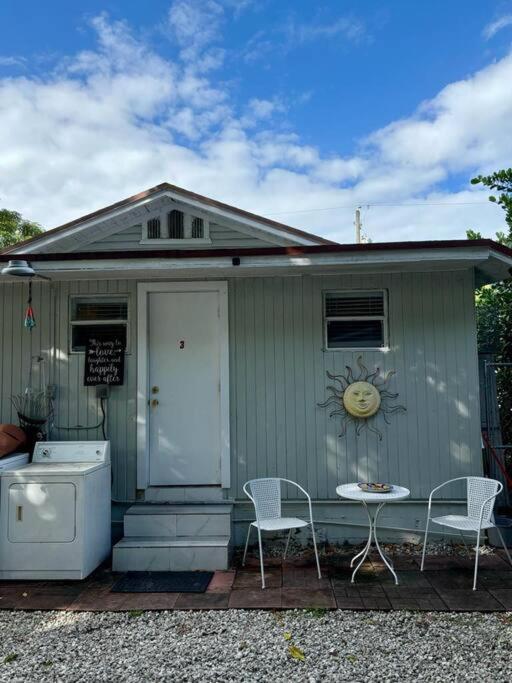 Quiet & Centrally Located House - Private Parking, Laundry And Storage For Luggage Miami Exterior photo